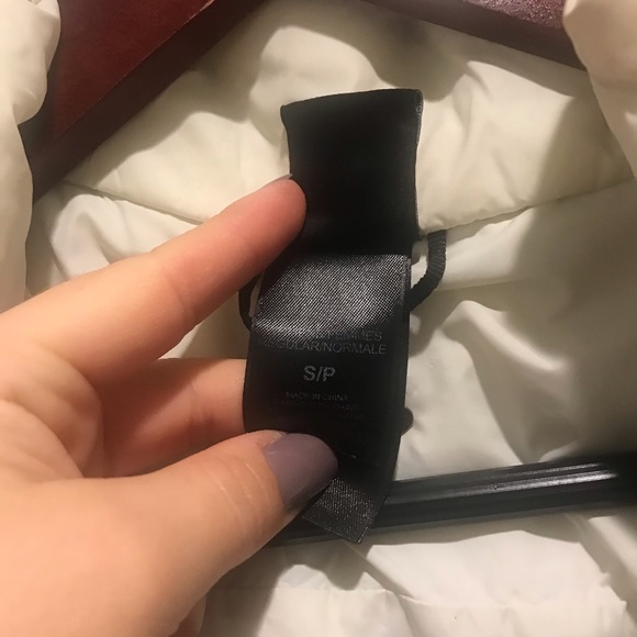 Women’s Northface Rain Jacket - Picture 4 of 5